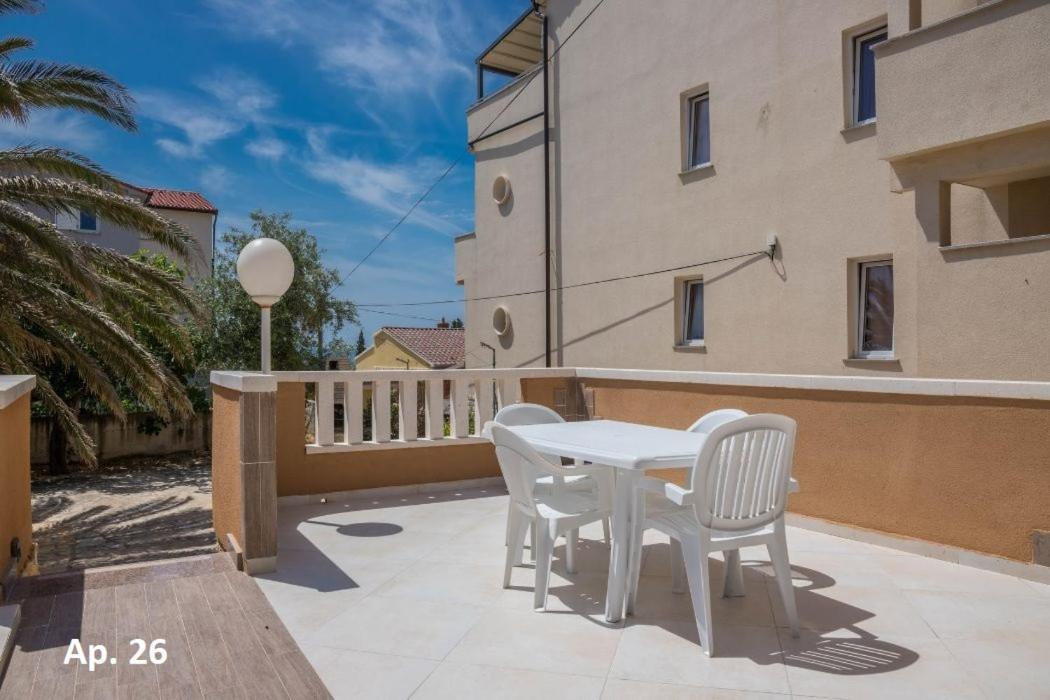 Apartments Bella Sky II Novalja Bagian luar foto