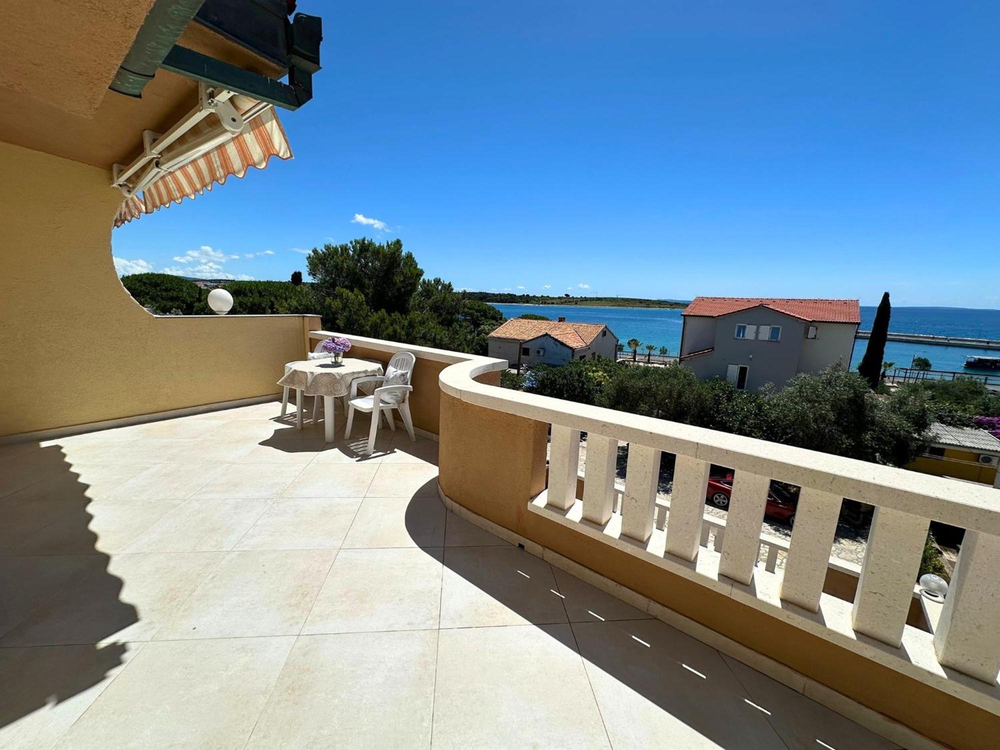 Apartments Bella Sky II Novalja Bagian luar foto