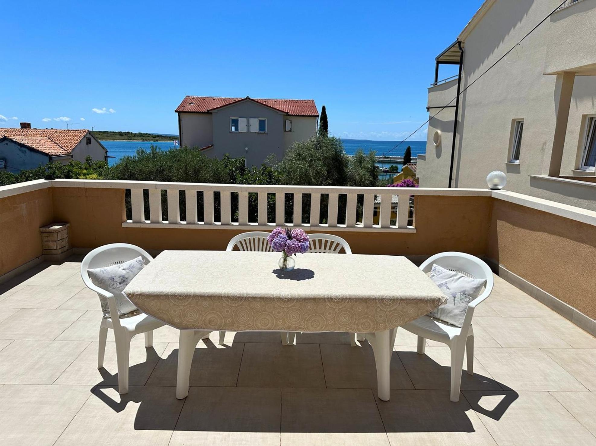 Apartments Bella Sky II Novalja Bagian luar foto